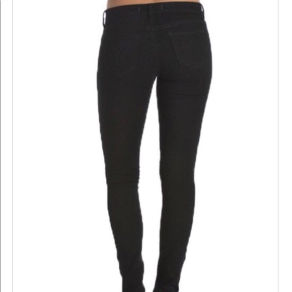 🖤CLEARANCE✨ Destroyed Junior Size Skinny Jeans - Picture 3 of 7